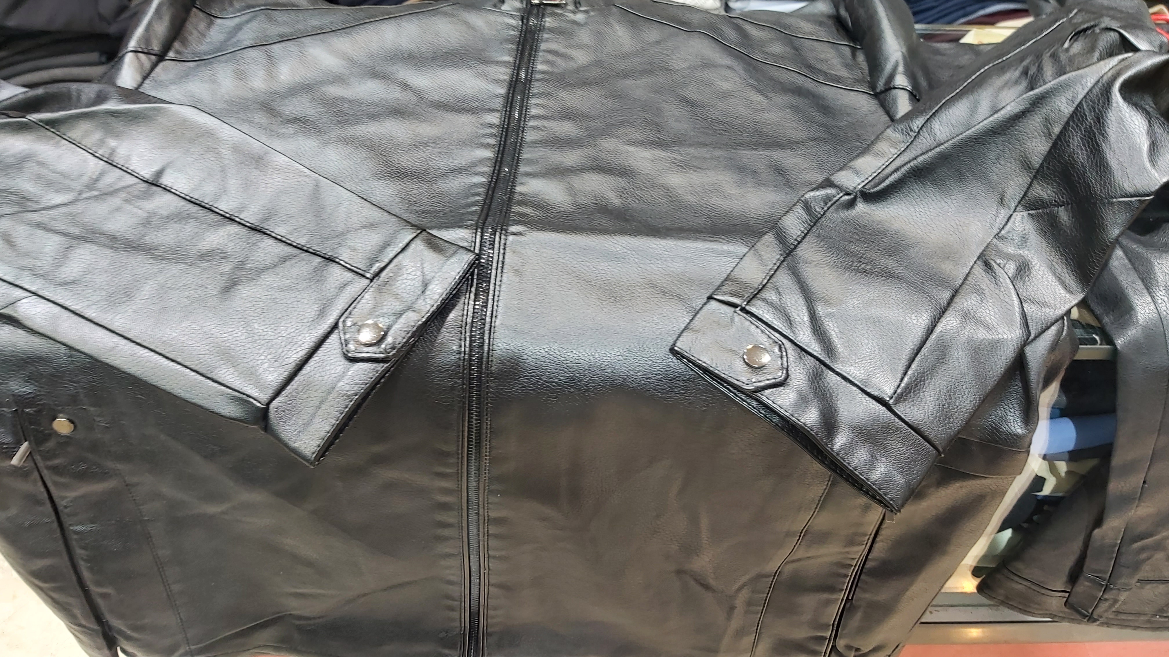 کاپشن چرم صنعتی سوپر سایز